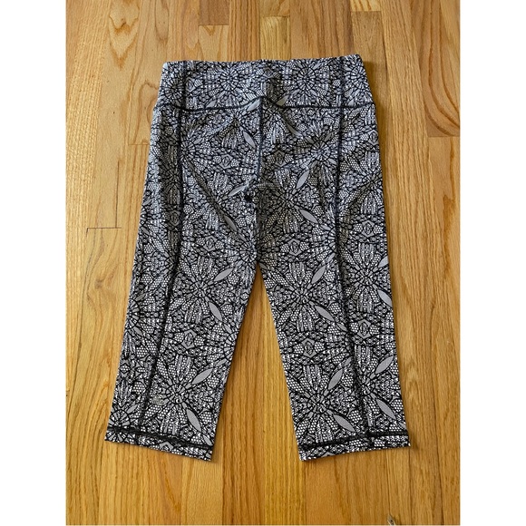 VSX SPORT KNOCKOUT CROP - Picture 7 of 8